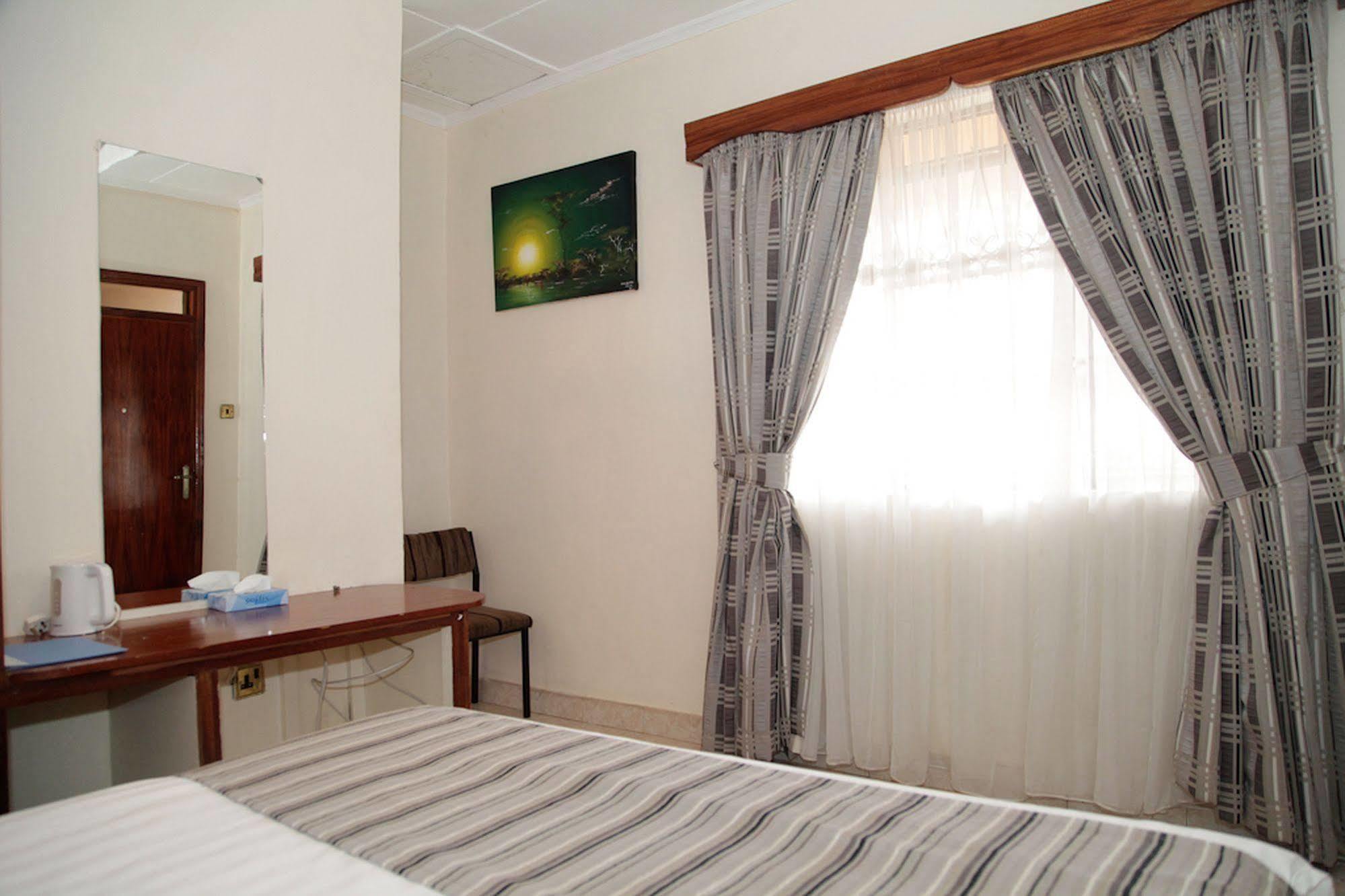Magnolia Pine Bed & Breakfast Nairobi Exterior photo