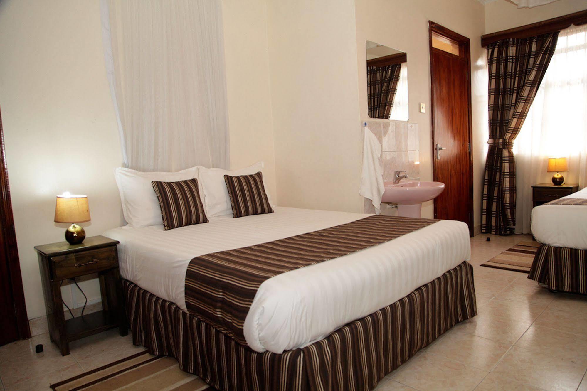Magnolia Pine Bed & Breakfast Nairobi Exterior photo
