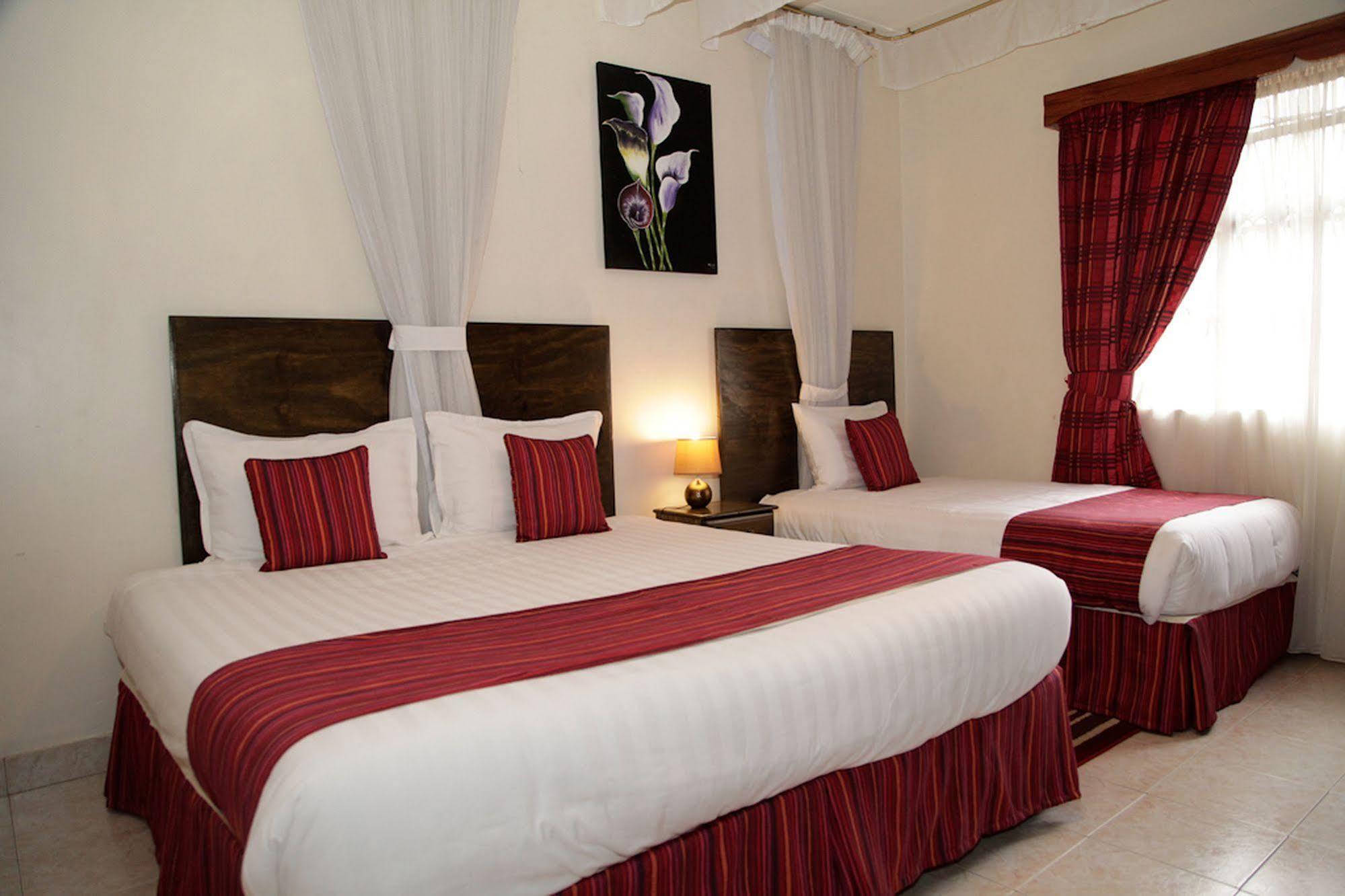 Magnolia Pine Bed & Breakfast Nairobi Exterior photo