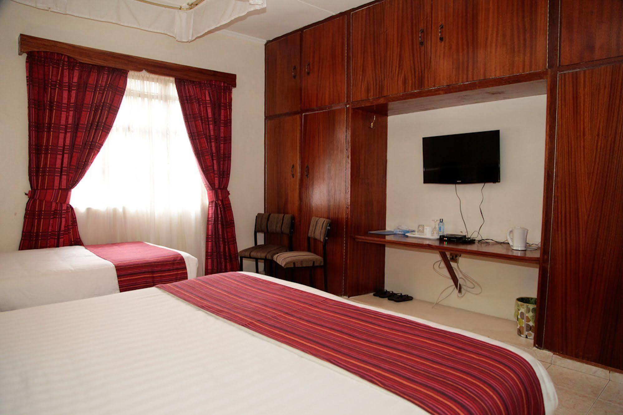 Magnolia Pine Bed & Breakfast Nairobi Exterior photo