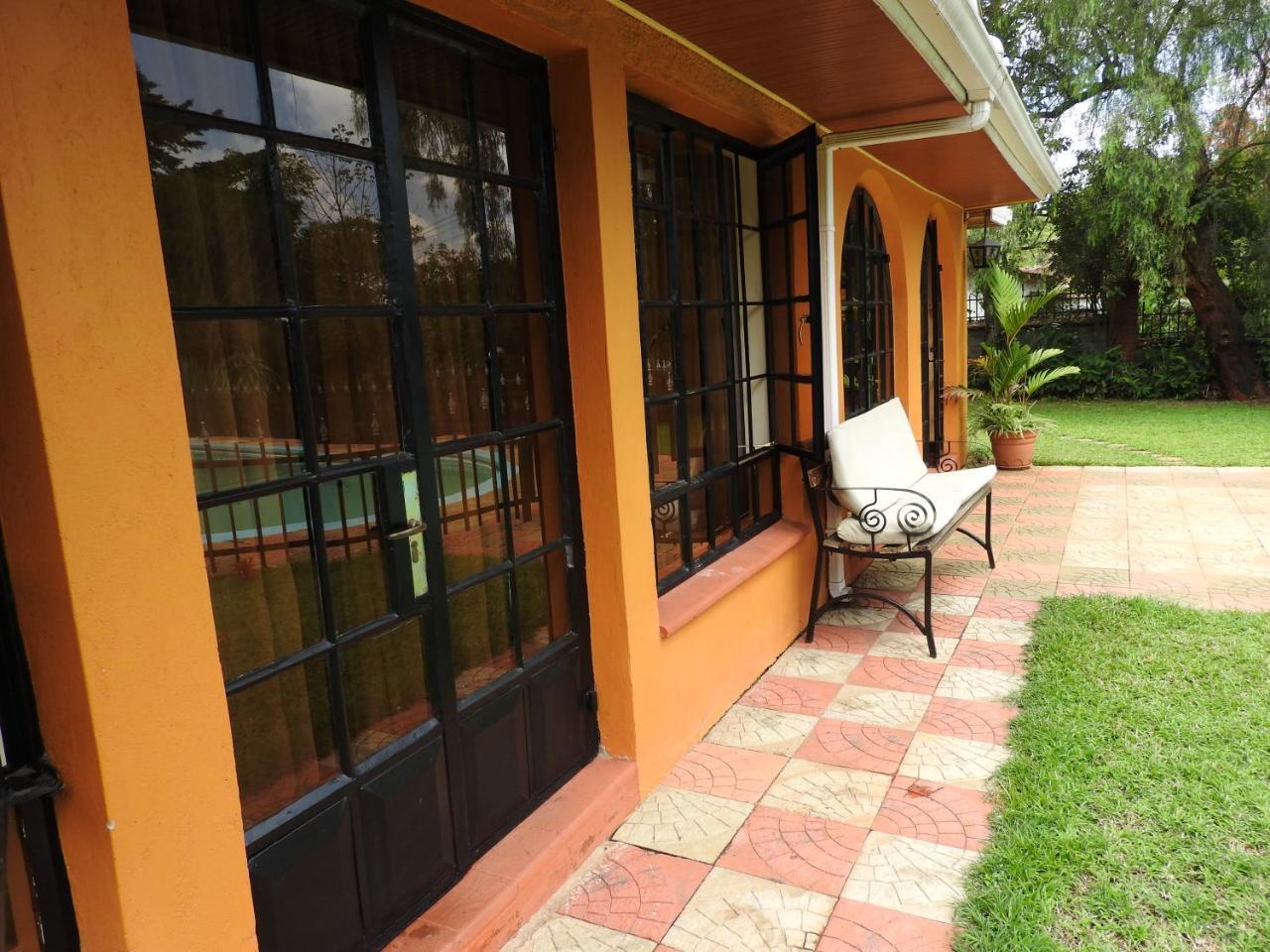 Magnolia Pine Bed & Breakfast Nairobi Exterior photo
